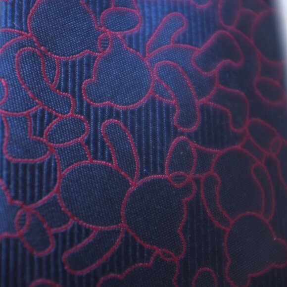 Point Zero luxury blue silk tie with red teddy bear embroidery - Picture 3 of 7